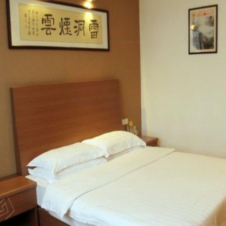 Anyi 158 Hotel Emeishan Лэшань Экстерьер фото